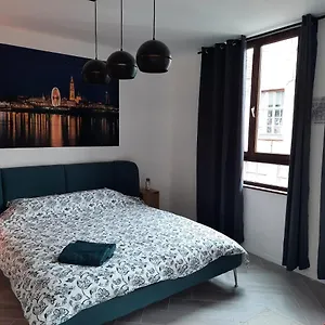 Appartement Center In Quiet Street & Airco, Antwerpen